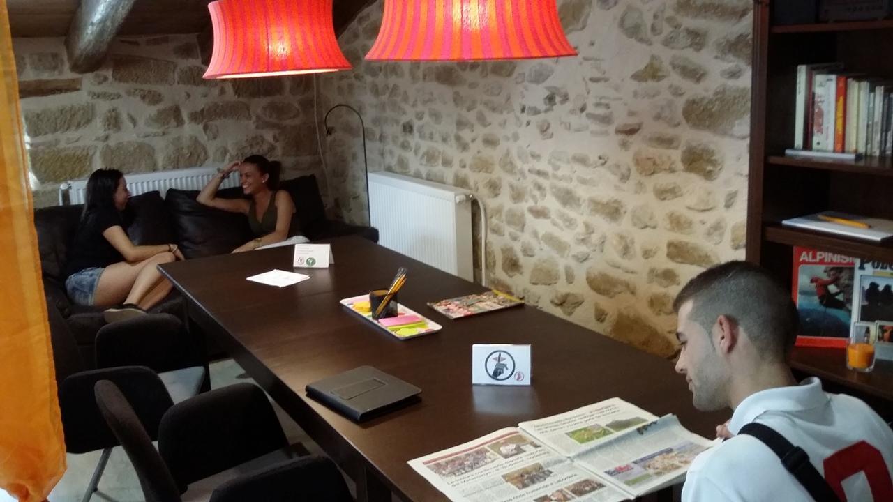 Albergue Valderrobres Auto Check-In Esterno foto