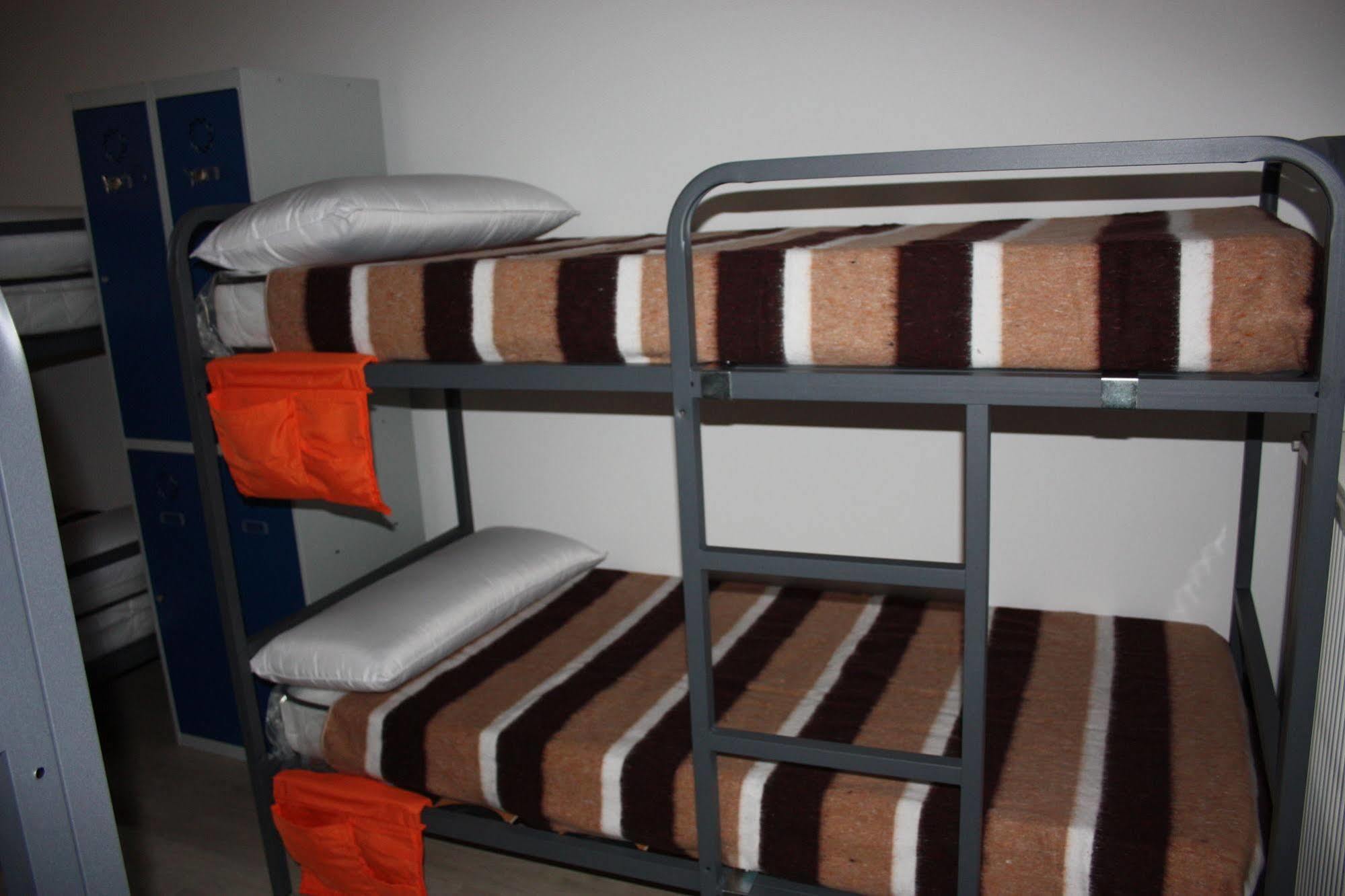 Albergue Valderrobres Auto Check-In Esterno foto