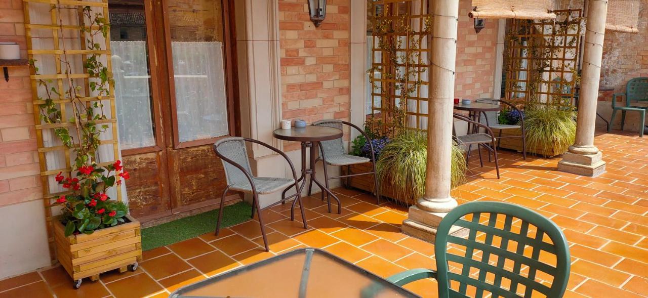 Albergue Valderrobres Auto Check-In Esterno foto