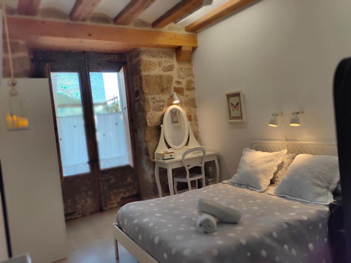 Albergue Valderrobres Auto Check-In Esterno foto
